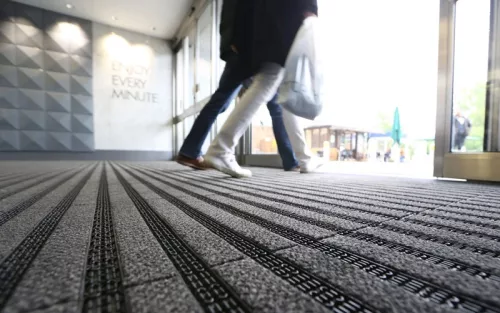 Integra-16, modulos szennyfogó szőnyeg - 1m² fekete-fekete