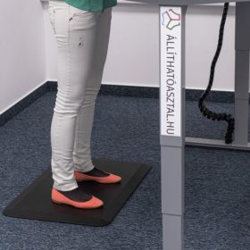   BeActive Irodai Álláskönnyítő Szőnyeg-51cm x 77cm-fekete