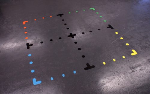 X alakú raklapjelölés, PermaLine 0,9mm vastag-300mmx300mm-Fehér-Piros