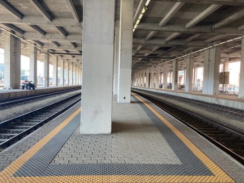 T-WALK 40cm x 40cm Vezetősáv sötét szürke, öntapadóval